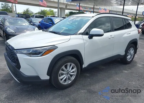 2024 Toyota Corolla Cross Le from USA, damaged, VIN 7MUCAAAG1RV084549